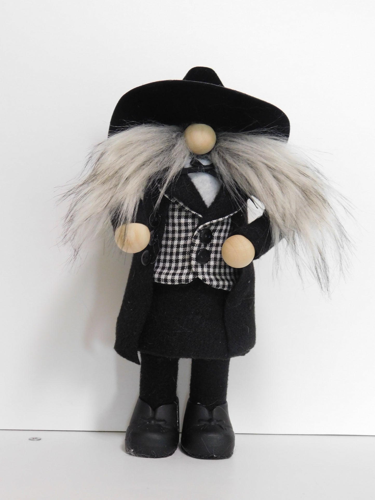 Gnome, Cowboy gnome in black, sheriff gnome, country gnome, black/white checked vest.