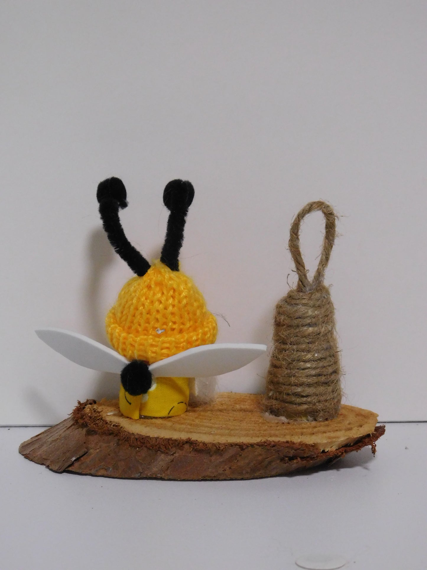 Mini Gnome, Mini gnome on wood, country gnome, gnome on wood base, Bee gnome