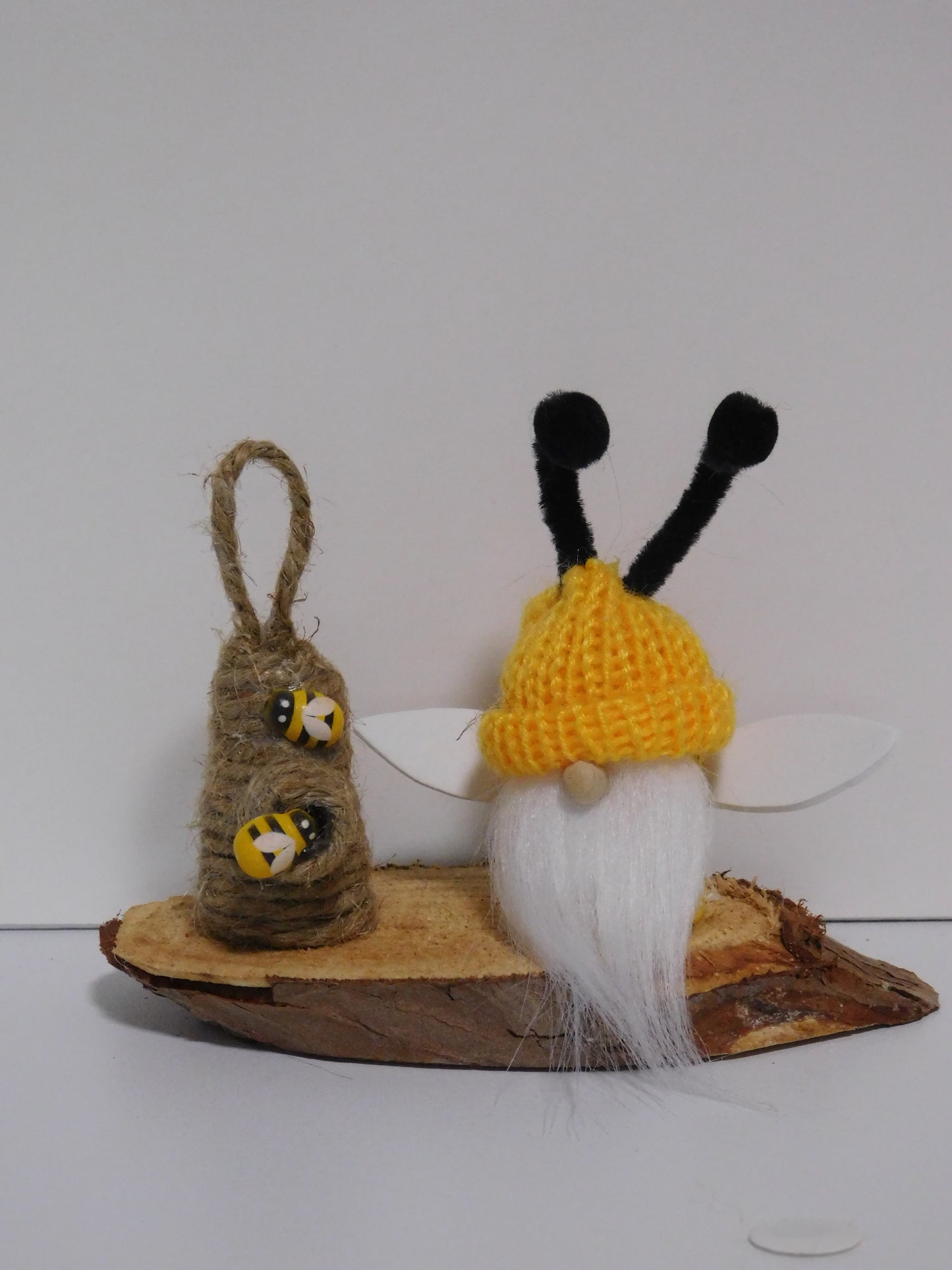 Mini Gnome, Mini gnome on wood, country gnome, gnome on wood base, Bee gnome